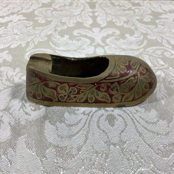 Vintage Brass Shoe Ashtray for One - Picture 4 of 11